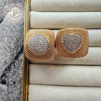 ring wide heart